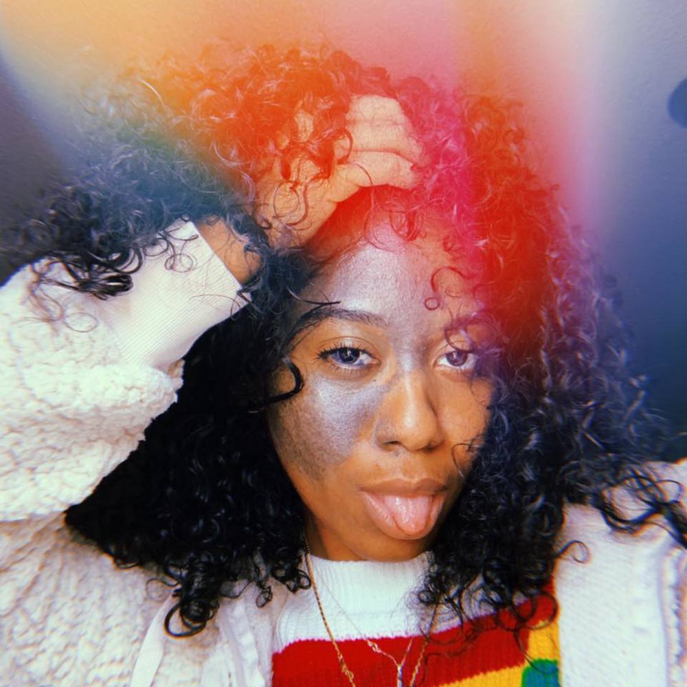 Meet your Posher, Kiana